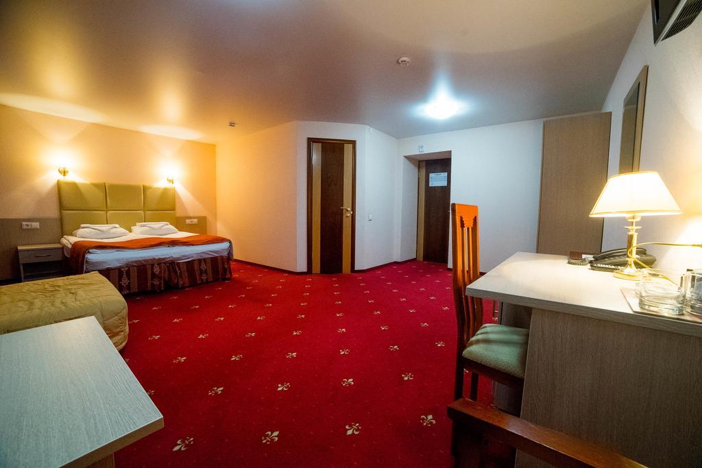 Amaks Vizit Hotel Gomel Ngoại thất bức ảnh